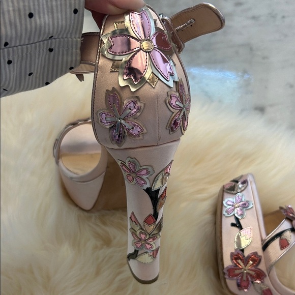 BALLIN Vintage Pink Satin Floral Metallic Heels Size 39 - Picture 5 of 16